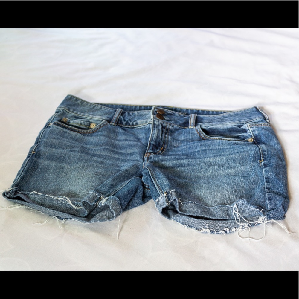 American Eagle Artist Fit Jean Shorts